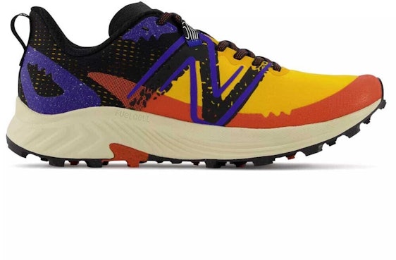 New Balance Fuel Cell Summit Unknown v3 für 80€ - umschließender Laufschuh mit dämpfender Zwischensohle, Größen 40 - 47