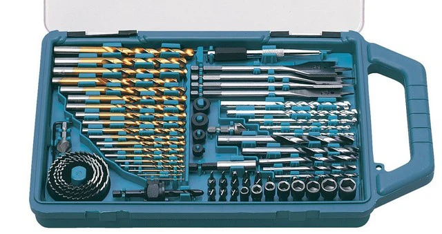 Makita P-44024 Bohrer Säge