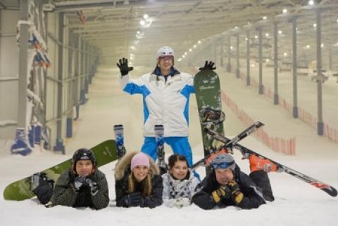Tageskarte Skihalle Hamburg - Wittenburg + Ski oder Snowboard für 21,50€