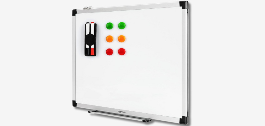 Amazon Basics Magnetisches Whiteboard für 19€ - mit Stiftablage und Aluminiumleisten, 60cm x 45cm 