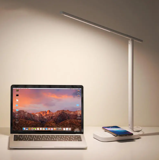 BASEUS T5 LED Tischleuchte mit kabellosem Ladegerät