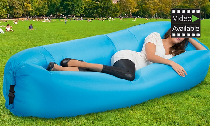 RELAXmaxx Luft-Couch in Blau für 25€