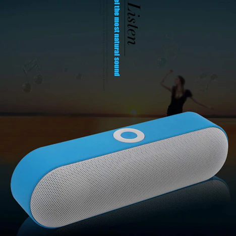 Bluetooth 3.0-Lautsprecher Tragbarer kabelloser Stereo-Audio-Player AUX USB TF-Kartenunterstützung