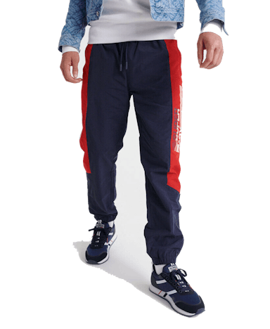 Superdry Herren Trainingshose für 36€ – marineblau und schwarz