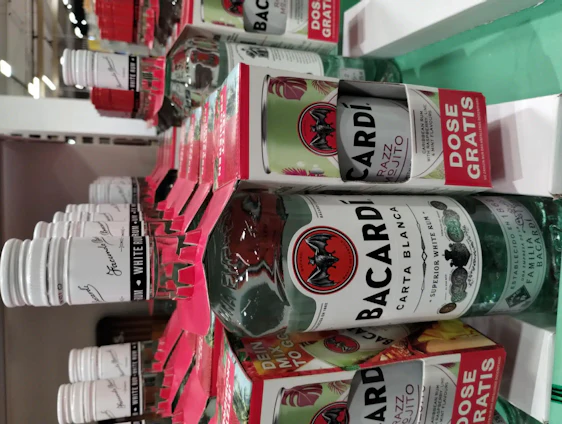 Bacardi: Bei Kauf einer Flasche Carta Blanca eine Dose Razz Mojito gratis lokal (nur?) Marktkauf