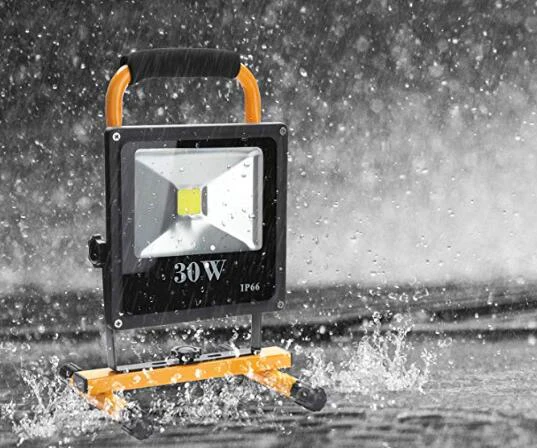 LED Kaltweiß Arbeitsstrahler 30W Akku tragbares IP66 2700 Lumen 6000K