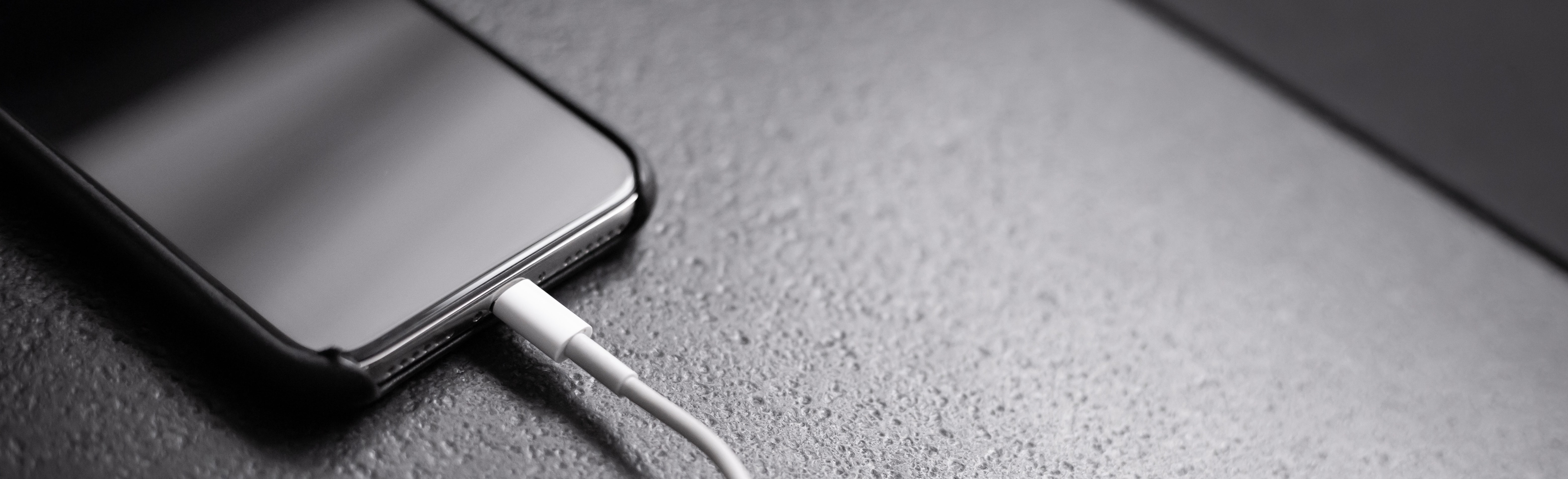 Längere Akkulebenszeit durch richtiges Laden? » Das sind laut TÜV die wichtigsten Regeln