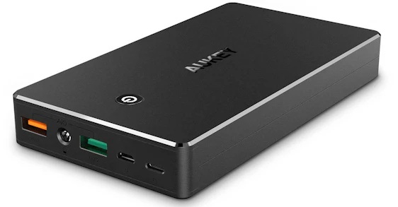 Aukey Quick Charge 3.0 für 24€ - 20.000 mAh Powerbank mit Lightning-Anschluss und USB-Ports