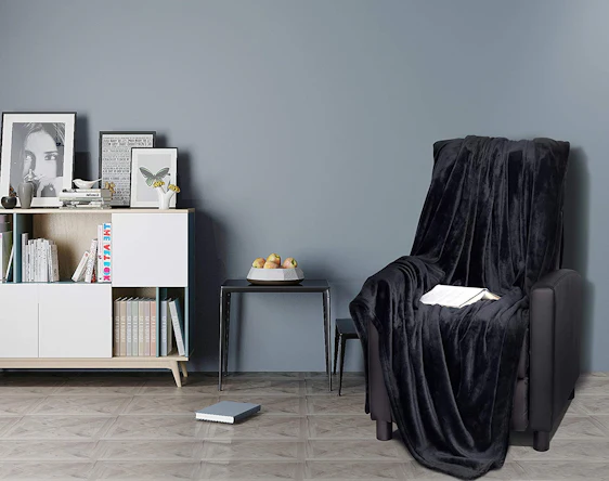 Flanell Kuscheldecke 150 x 200 cm Schwarz