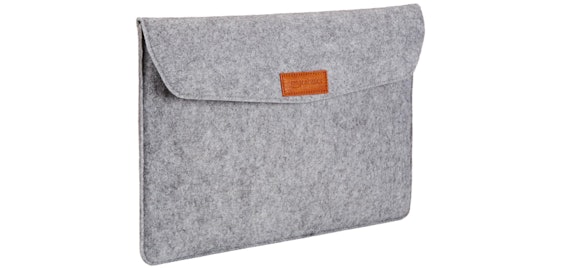 Amazon Basics Laptop-Tasche für 13€ - bestehend aus Filz, für Displaygrößen bis 15,4 Zoll (Prime)