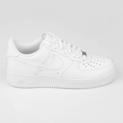 Nike Air Force 1 in weiß