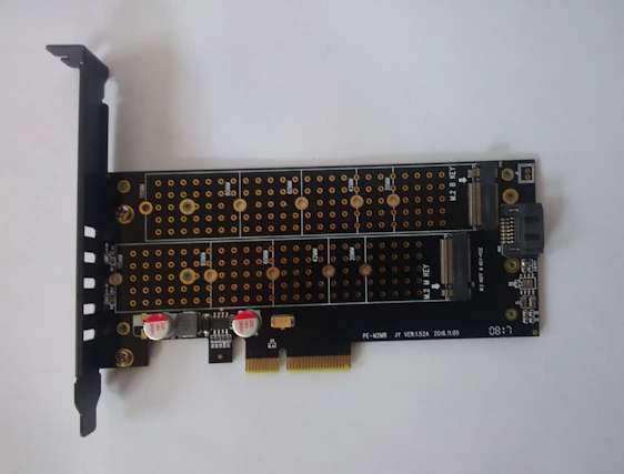 NGFF M.2 B Key + M Key PCI-E PCI Express x4 Adapter Karte | 3,3V + 12V | für SSD