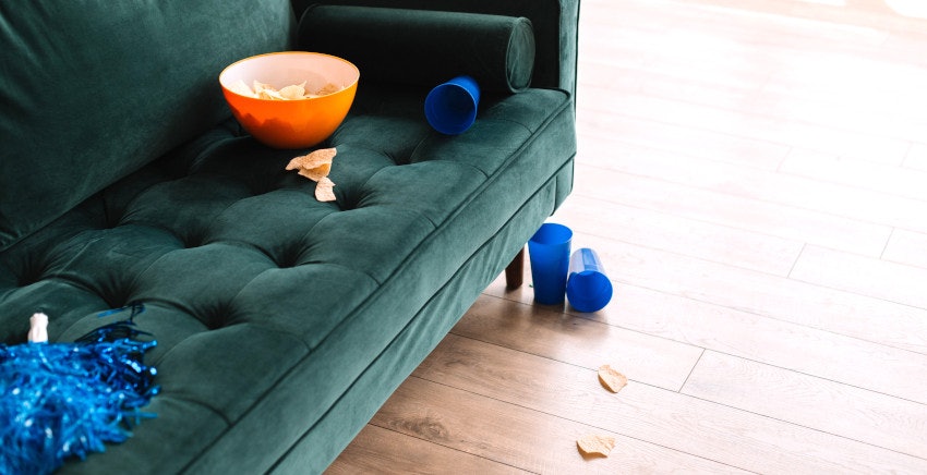 saugroboter-mit-oder-ohne-wischfunktion-bild-phillip-goldsberry-unsplash saug-und-wischroboter-sofa--essen-phillip-goldsberry-unsplash