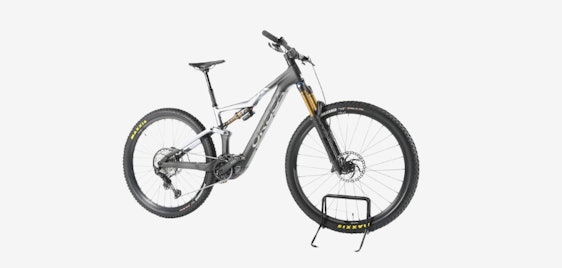 Orbea Rise M10 E-MTB für 4.728€ - TÜV-zertifiziert, 726km Laufleistung, carbon-raw finish