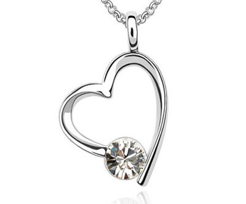 Geschenkidee zu Ostern: Zauberhafte Herz-Halskette mit SWAROVSKI® ELEMENTS  für 19€