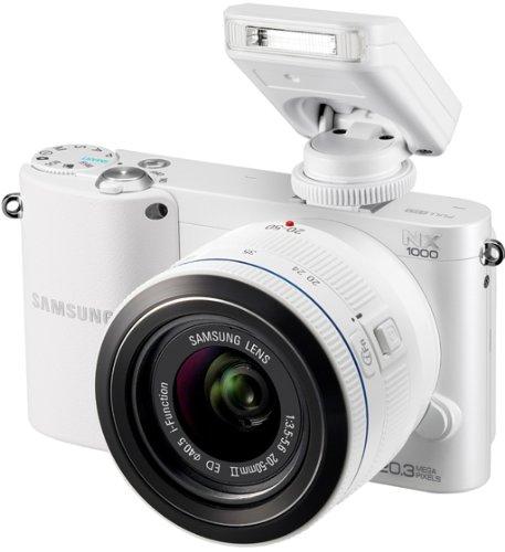 Samsung NX1000 Systemkamera (20 Megapixel, 7,6 cm (3 Zoll) Display) inkl. 20-50mm F3.5-5.6 ED II Objektiv weiß