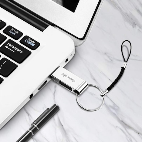 USB Stick 32GB für 8€ statt 15,99€