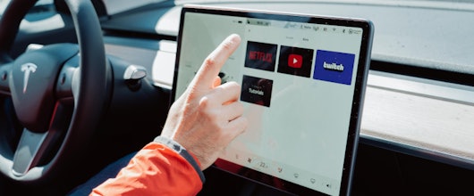 (Mit)Fahren und Zocken? » Musk will Tesla-Fahrzeuge mit Steam-Bibliothek verknüpfen