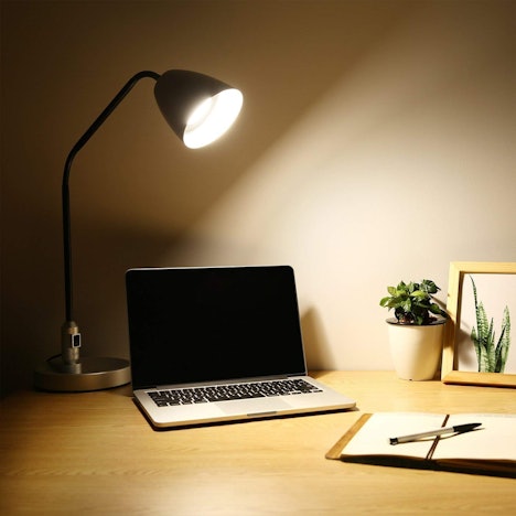 LED Schwanenhals Lampe 7W für 12,64€