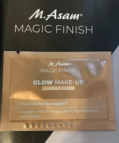Gratis im alverde Magazin M.Asam Probe Magic Finish Glow Make-Up bei dm