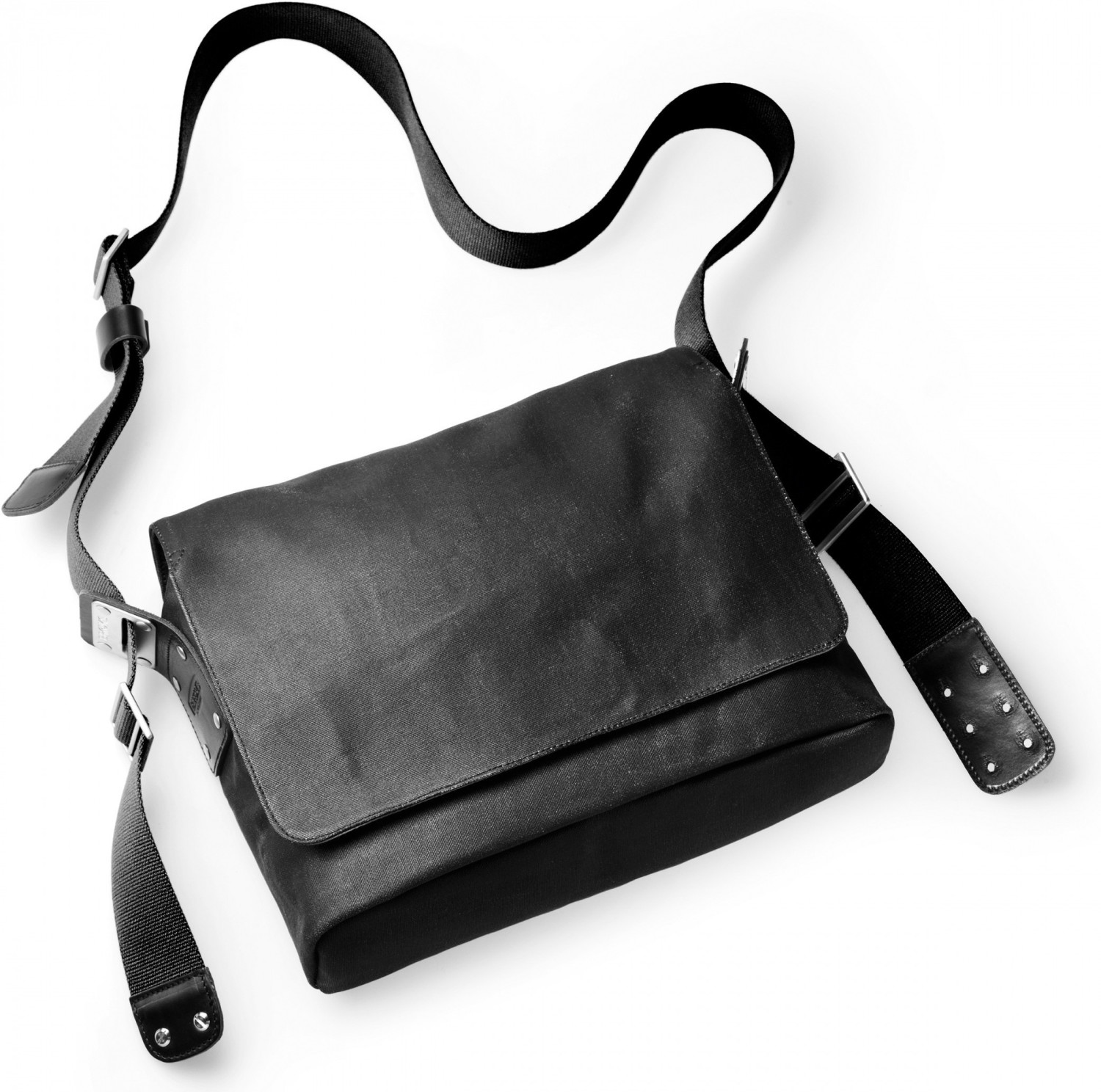 45,29€ auf Brooks Paddington Shoulder Bag Canvas total black sparen