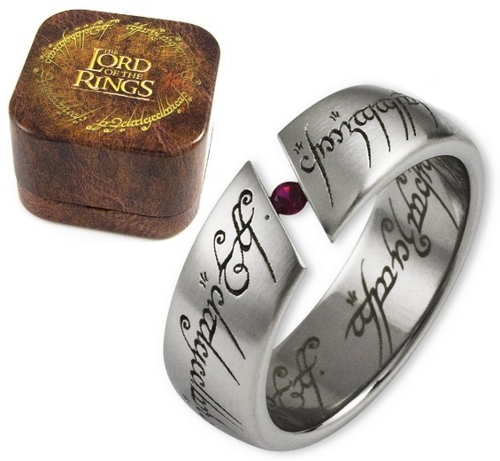 (Nur für Fans??) Herr der Ringe Ring mit rotem Rubin
