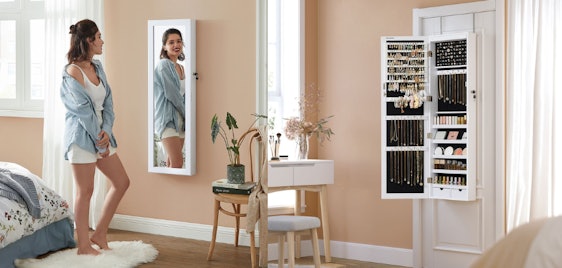 Songmics Schmuckschrank für 60€ - Schmuckschrank, hängend, 37 x 120 cm