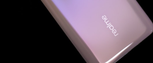 Poco-Konkurrenz mit Herz » Realme 9 Pro+ kommt mit Herzfrequenzmesser im Display