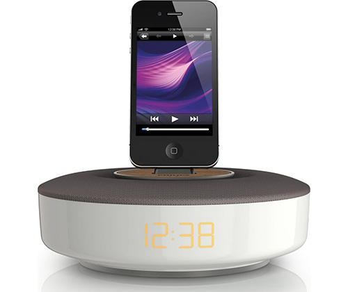 Philips DS1150/12 Dockingsystem für iPod/iPhone (Equalizer, Uhr, Wecker-, Internetradio-App, Nachtlicht) silber/grau für 46€