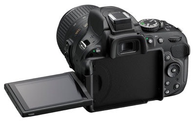 Nikon D5200 Kit 18-55 mm für 447€