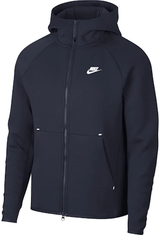 Nike Tech Fleece für 40€ - Hoodie mit Kapuze in Größen M-XL
