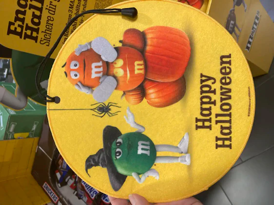 gratis Halloween Türschmuck M&Ms Rewe im Koblenzer Löhrcenter