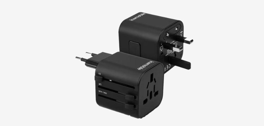 2x kwmobile Universal Reiseadapter für 11€ - für 150 Länder, Spannung 100-240V, mit Keramiksicherung