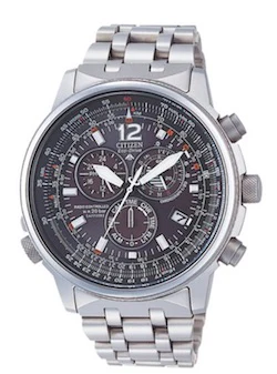 citizen uhr titan