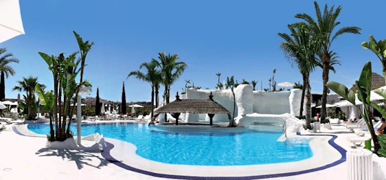 7 Tage Costa del Sol inkl. Flügen, Suite mit 2 Schlafzimmern im 4*Hotel und Frühstück ab 150€