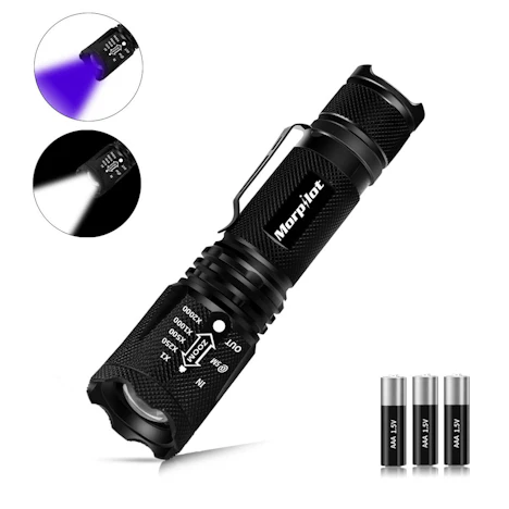Amazon - 2 in 1 UV Lampe, Morpilot Schwarzlicht und Weißes Licht Taschenlampe für 6,99 Euro