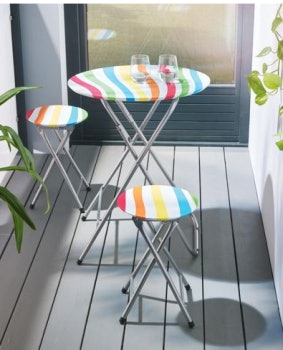Balkontisch und 2 Stühle für 14€ - bunt und klein