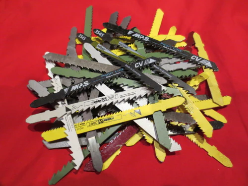 27 Stichsägeblätter mit T-Schaft für Metall und Holz für nur 9,86 EUR inkl. Versand