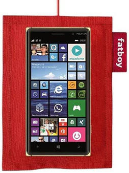 Nokia Lumia 830 (4 x 1,2GHz, 10 Mpx, Win 8.1) in Schwarz/Gold + Induktionsladestation in Schwarz von fatboy für 249€ *UPDATE2*